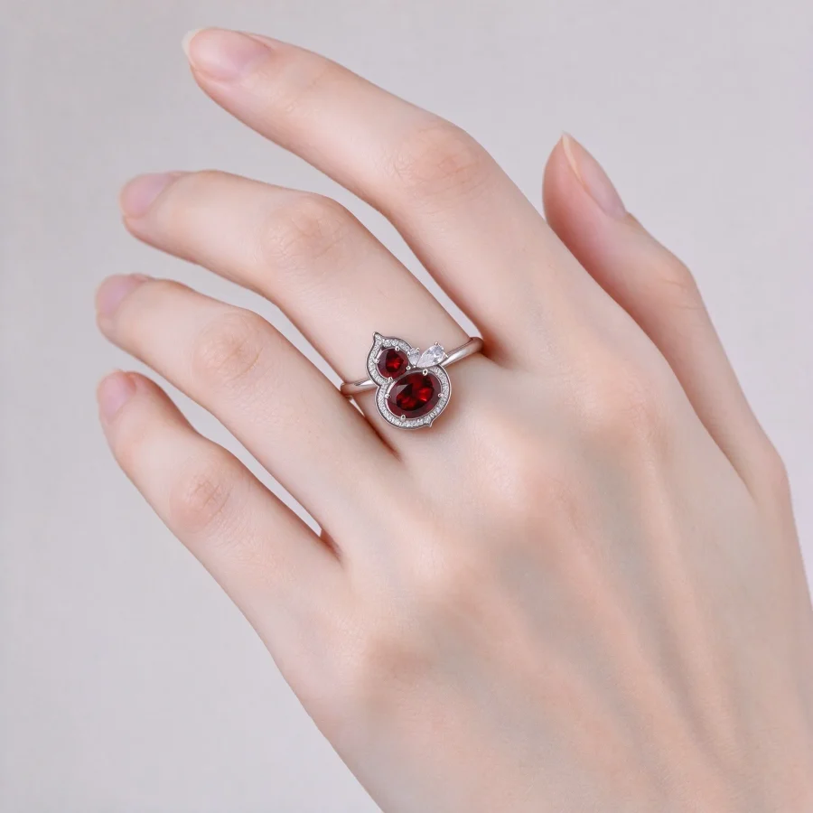 Mini Gourd Garnet Ring