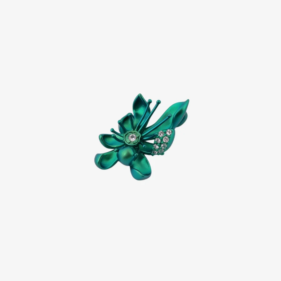 Green Horn Flower Pendant