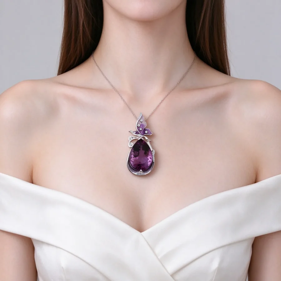 Stamen Musical Note Amethyst Pendant